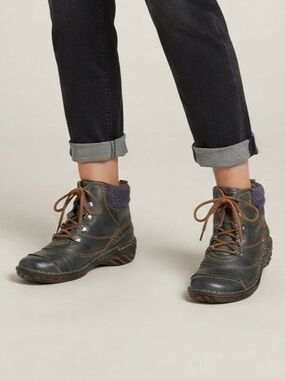 Josef Seibel Green Lace-Up Ankle Boots with Wool Cuff Size   6.5